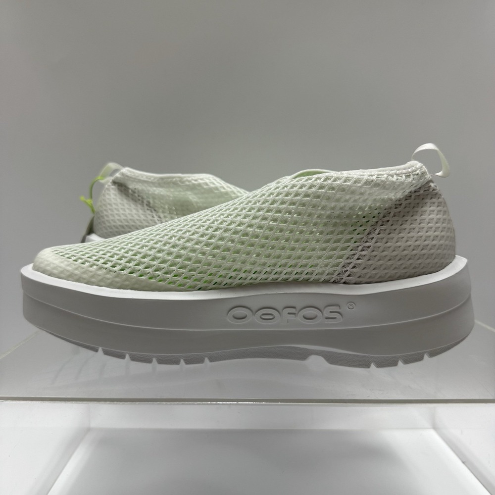Brand New OOFOS OOmega Chukka Recovery White Slip On Shoes Women's Size 6.5 - Picture 4 of 9
